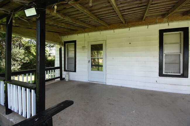 Foto del edificio - 8421 Altimore Rd