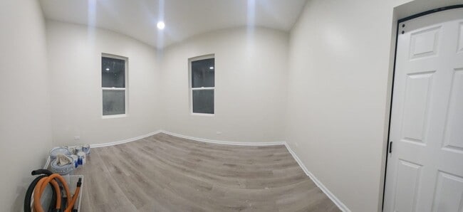 Foto del edificio - 639 Algona Ave