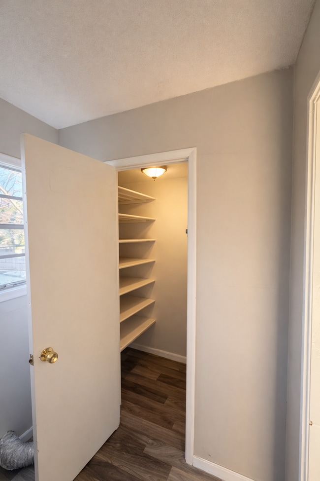 Foto del edificio - 1301 19th Pl SW