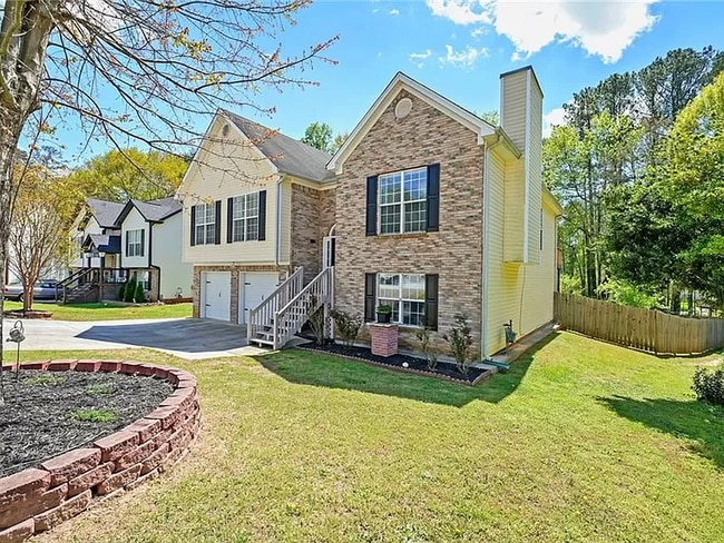 Foto del edificio - 1732 N Oak Dr