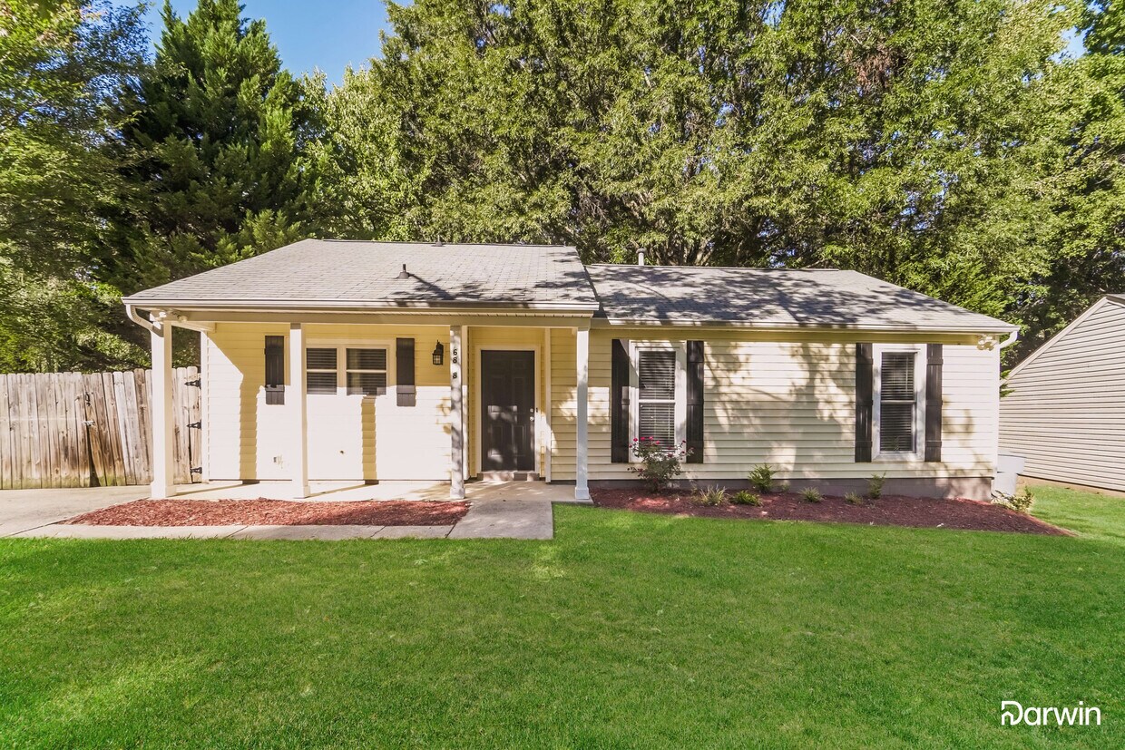 Primary Photo - 6838 N Ridge Court, Charlotte, NC 28215