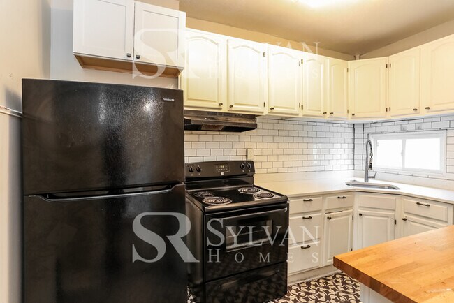 Building Photo - The Lifestyle You Deserve.