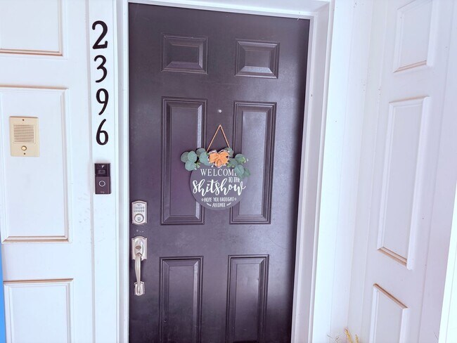 Foto del edificio - POTOMAC CLUB - TOWNHOUSE CONDO