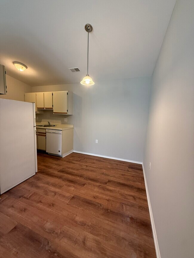 Building Photo - 1256 Oxford Manor Ct