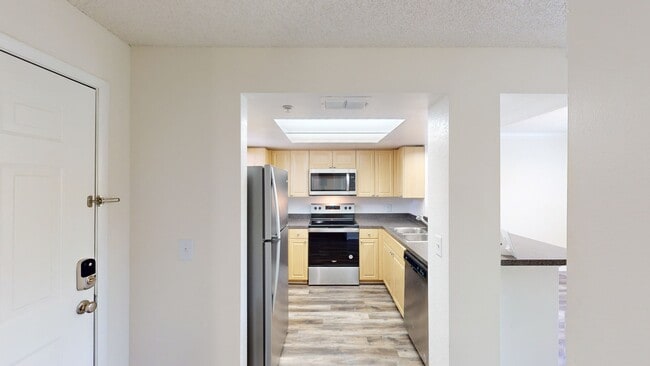 Interior Photo - Inlet Bay at Gateway