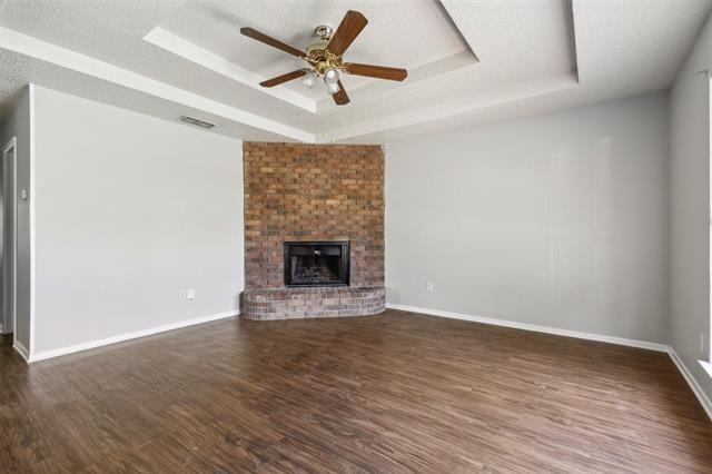 Building Photo - 2410 Lido Ln
