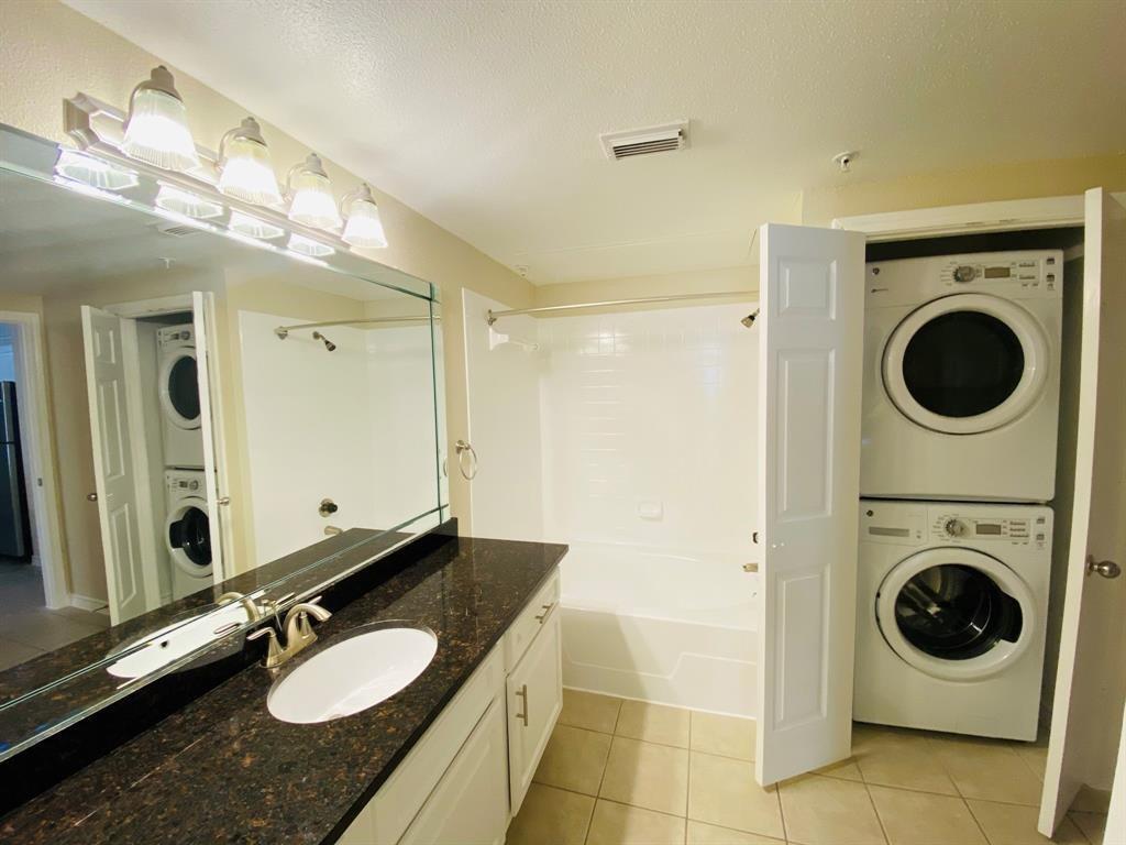 Foto principal - 2350 Westcreek Ln