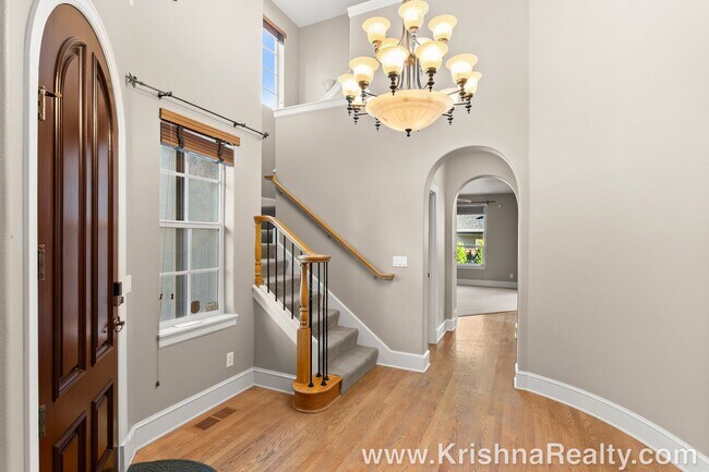 Foto del edificio - Fantastic Corner Lot 3 BD* +Office Den, 2....