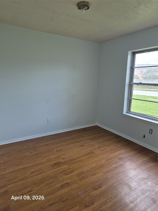 Building Photo - 8315 Lone Quail Dr