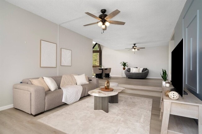 Photo - 531 Hahaione St Townhome