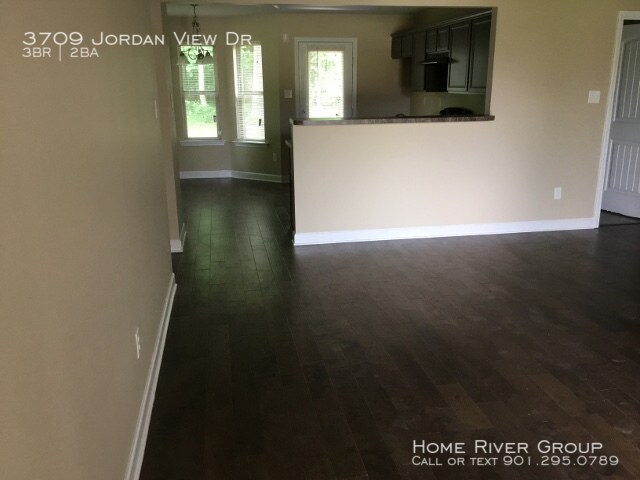 Building Photo - 3709 Jordan View Dr