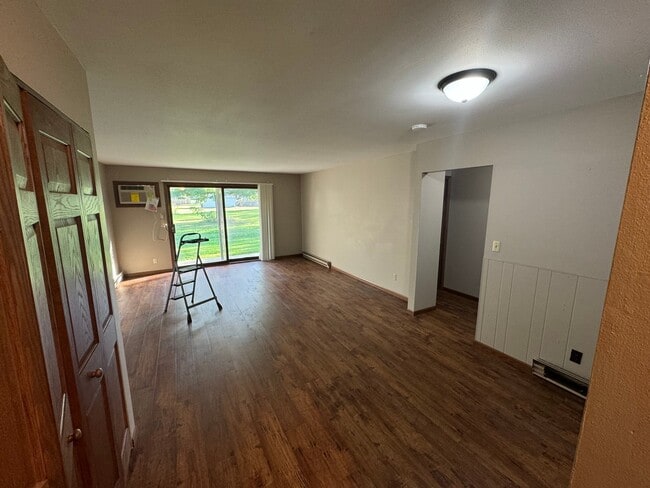 Foto del edificio - 335 Rae Ln