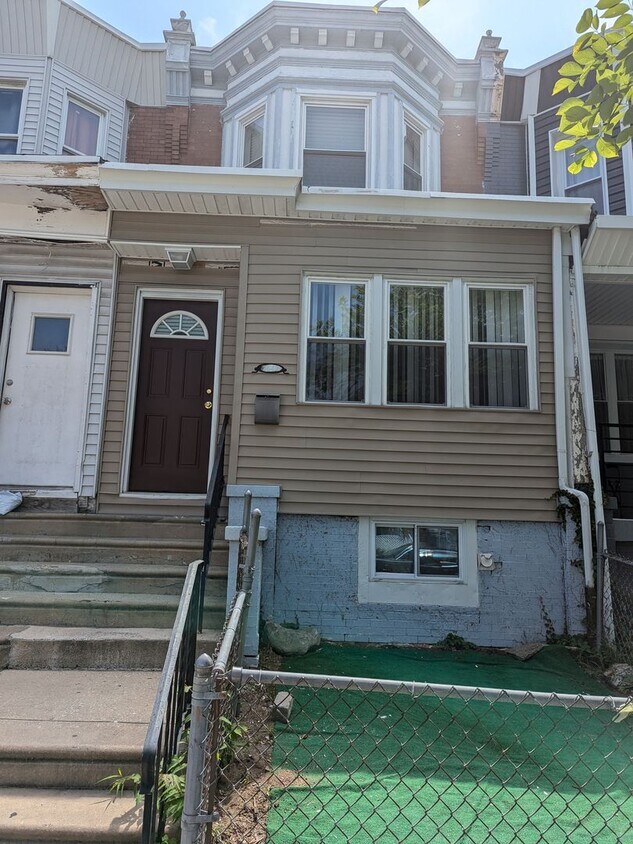 Foto principal - Remodeled Row - North Philadelphia