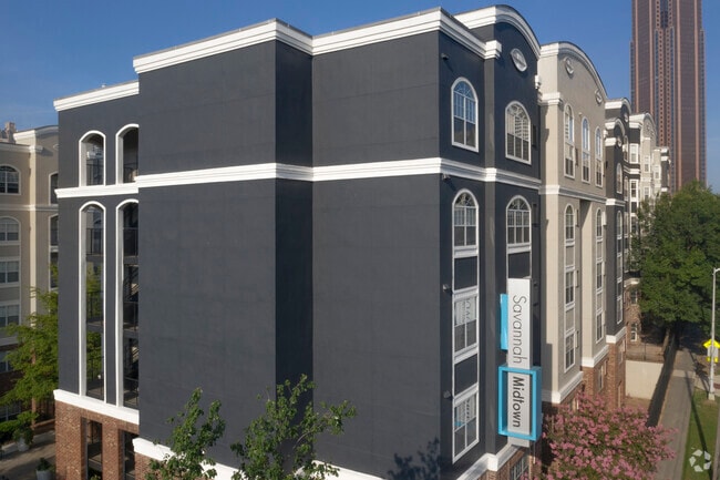 Building Photo - Crest at Midtown