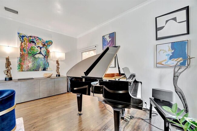Foto del edificio - 3301 W Morrison Ave