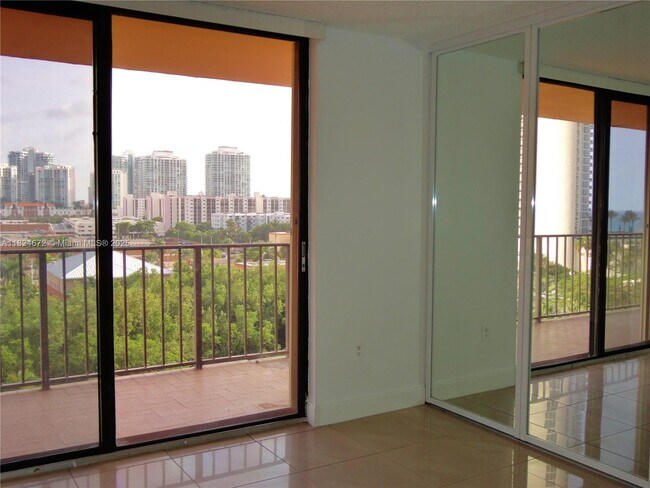Foto del edificio - 210-174 174th St