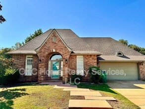Building Photo - 1216 NW 190th Pl