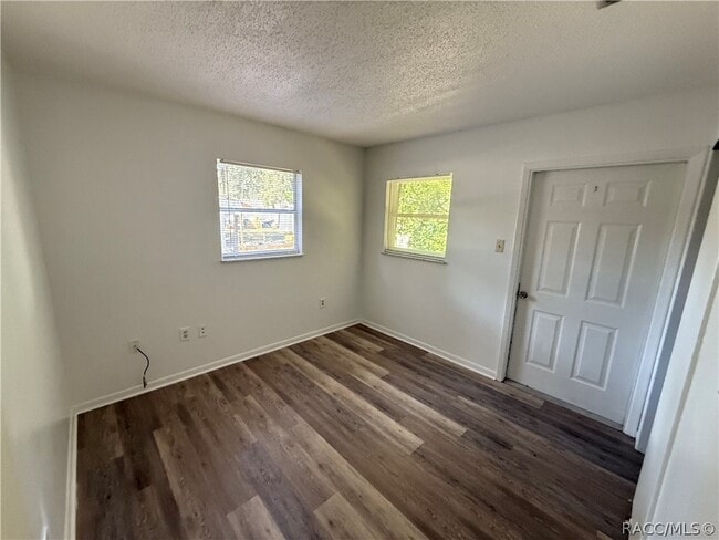 Building Photo - 7125 W Porpoise Dr