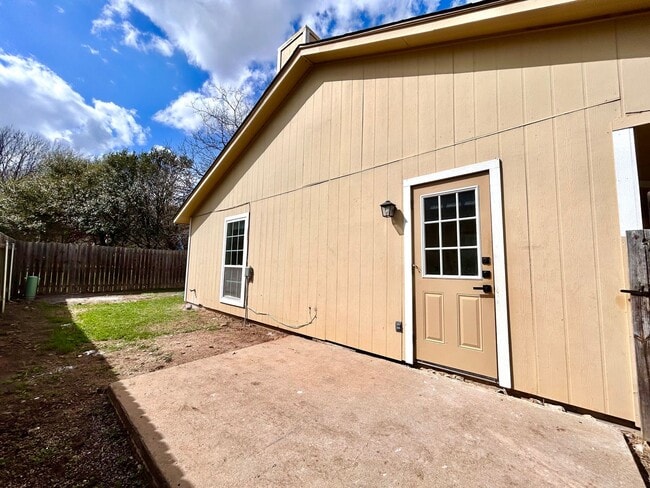 Foto del edificio - 510 Greenlawn Blvd