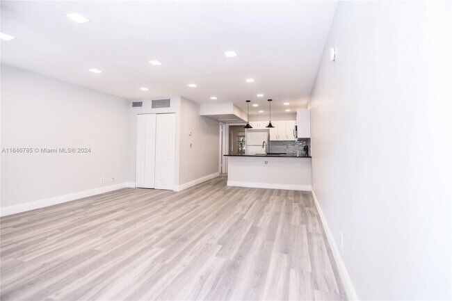 Building Photo - 8604 NW 35th St