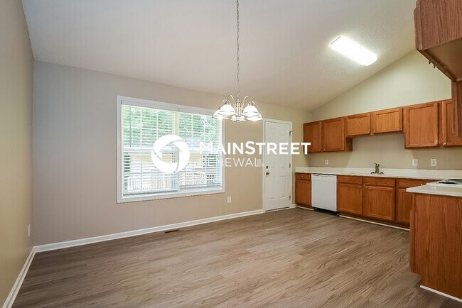 Building Photo - 4 Bedroom Pet-Friendly Home in Rydal, GA with Main Street Renewal