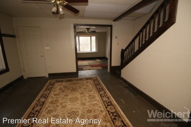 Building Photo - 3 br, 1 bath House - 1142 Isabella Street