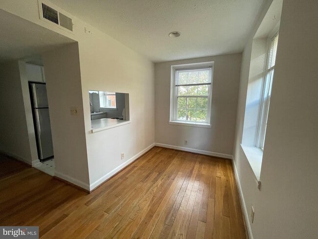 Foto del edificio - 2927 S Dinwiddie St