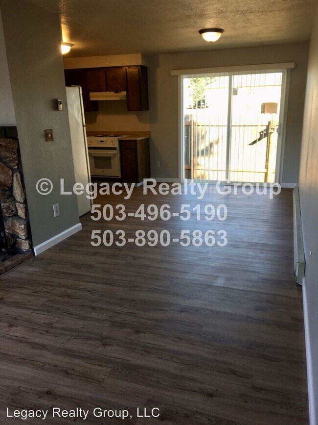 Foto del edificio - 1043-1045 Birchwood Dr