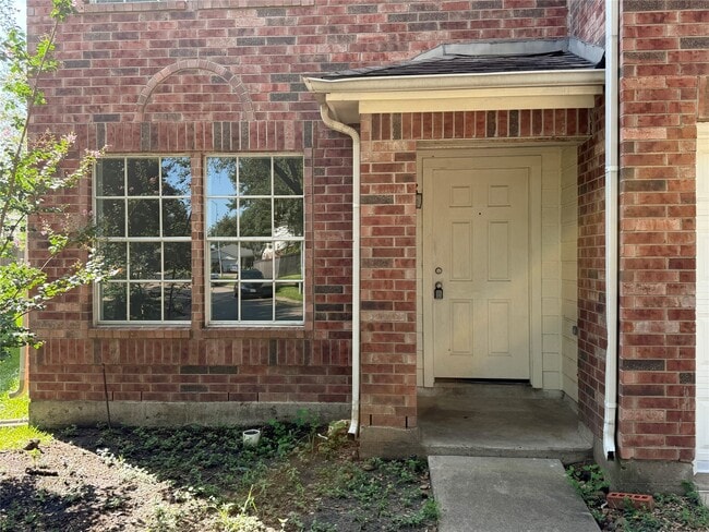 Foto del edificio - 4822 Russet Trail Ct