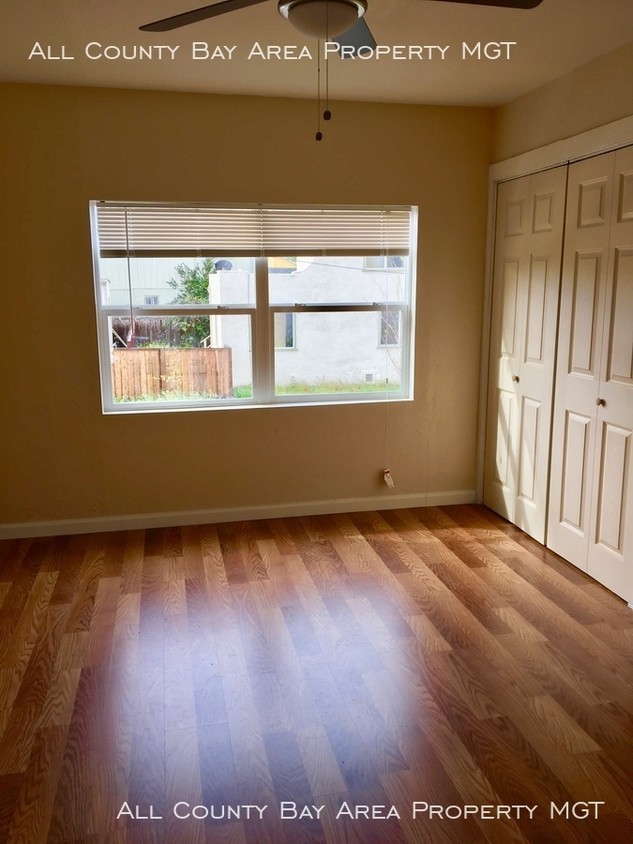 Primary Photo - Cozy Studio with nice view