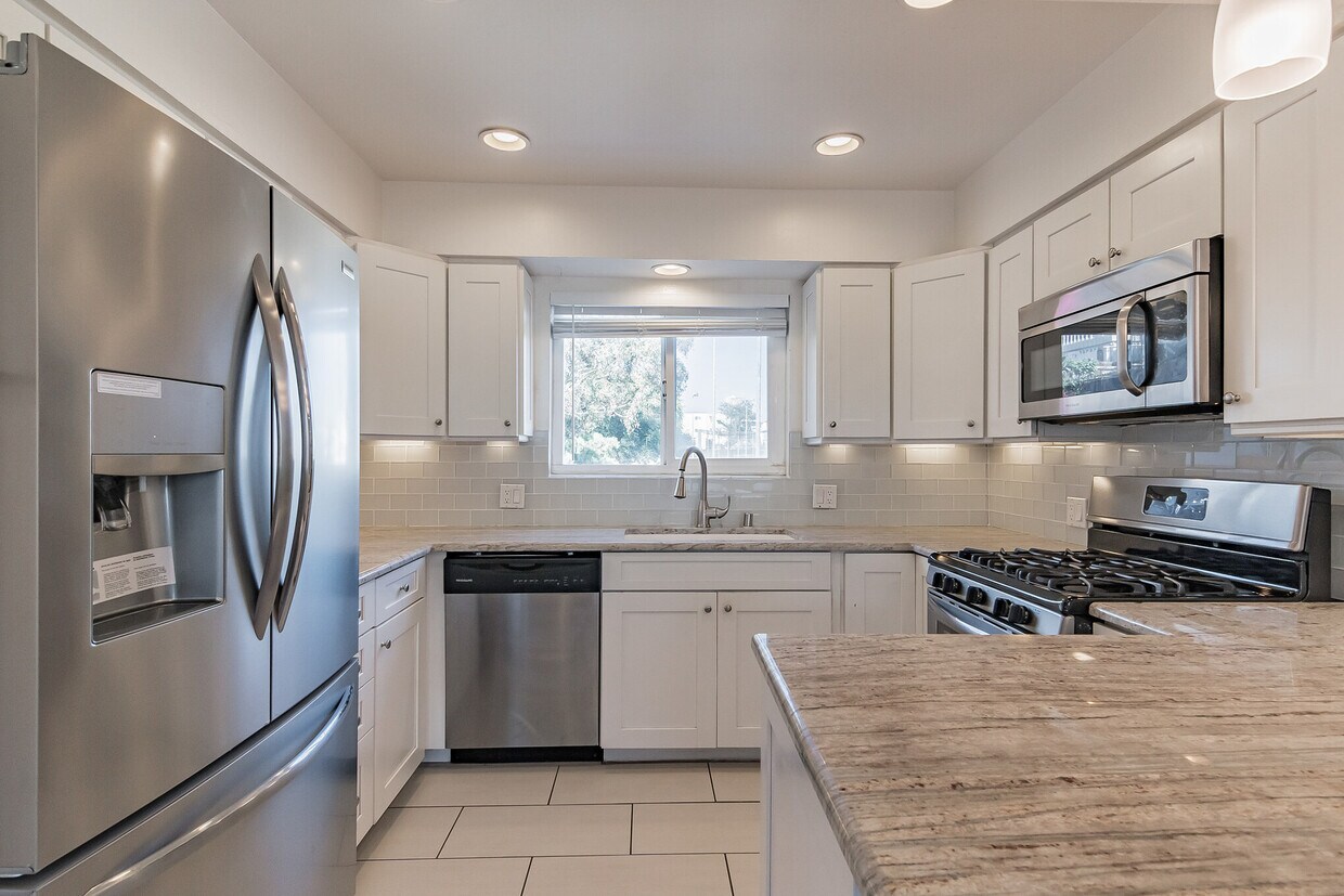 Cocina - Gabinetes estilo Shaker - 851 Cypress Ave