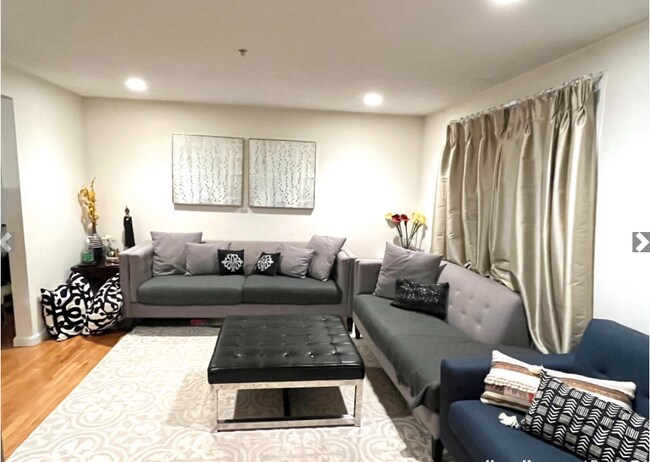 Foto del edificio - 985 Trapelo Rd