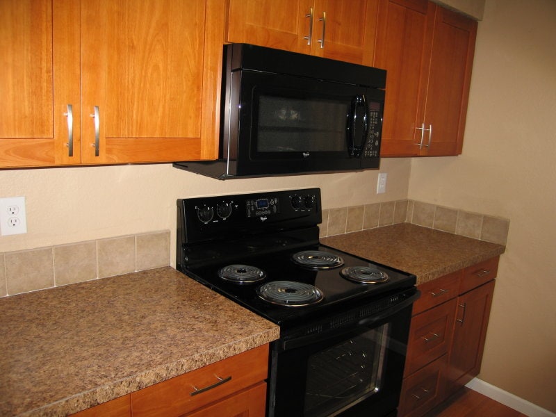 Primary Photo - Heatherstone Park Apartments