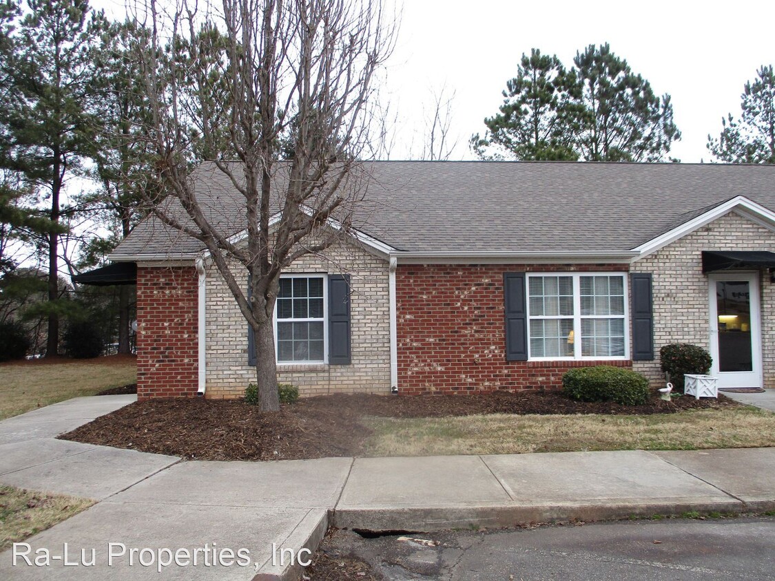 Primary Photo - 1 br, 1 bath House - 592-C Piney Grove Rd