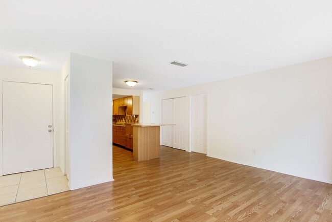 Foto del edificio - 3461 Clark Rd