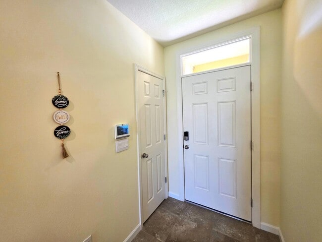 Foto del edificio - 6580 Canterbridge Dr