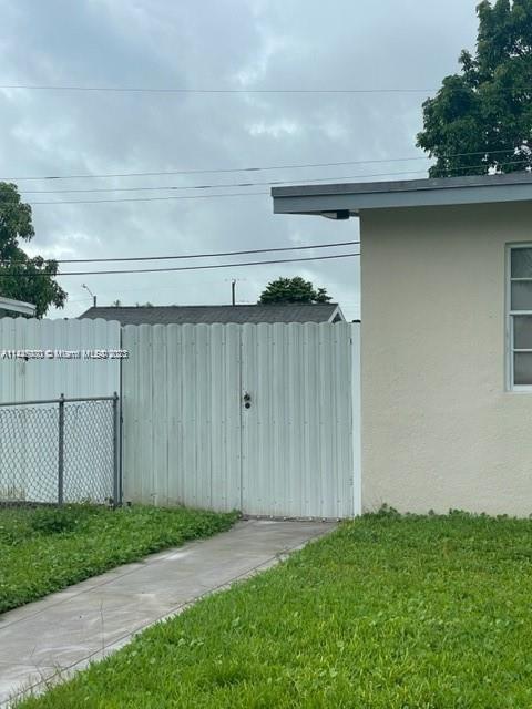 Building Photo - 11450 SW 42nd Terrace