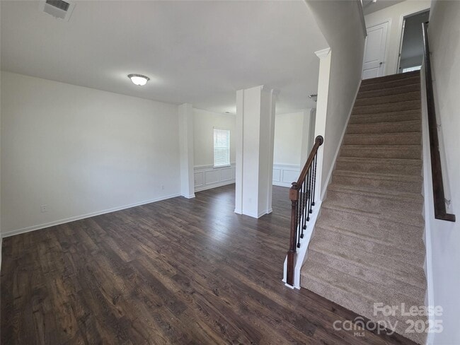 Building Photo - 2208 Apple Glen Ln