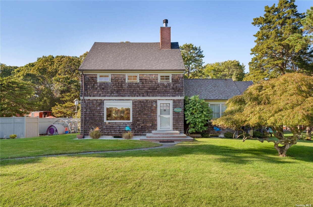 20 Clairedale Dr, Hampton Bays, NY 11946 House for Rent in Hampton