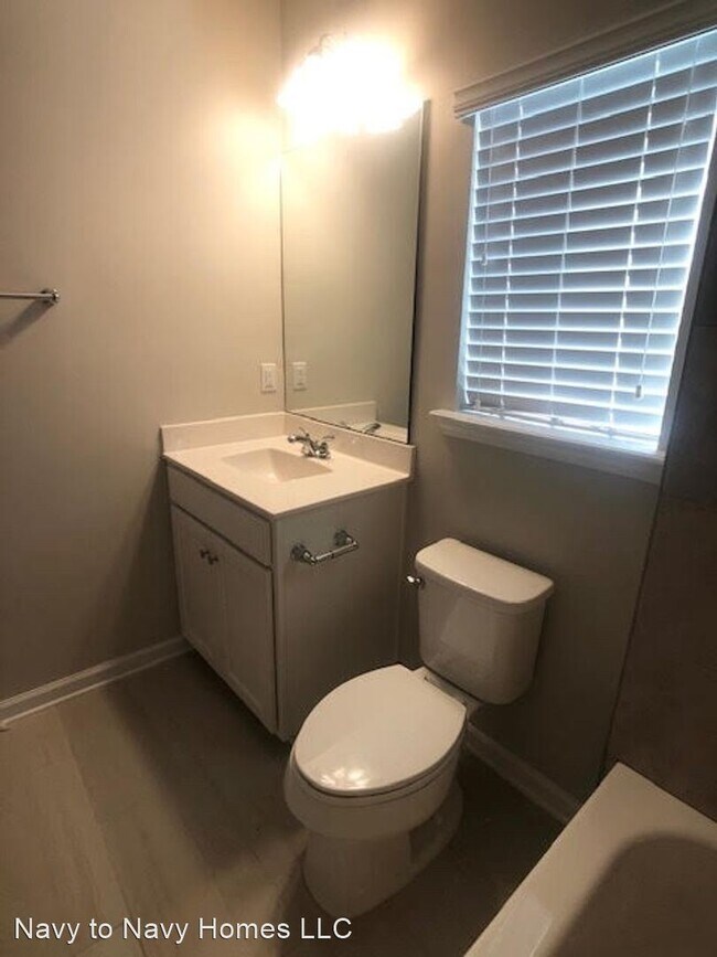Building Photo - 3 br, 2 bath House - 1422 Autumn Pines Drive