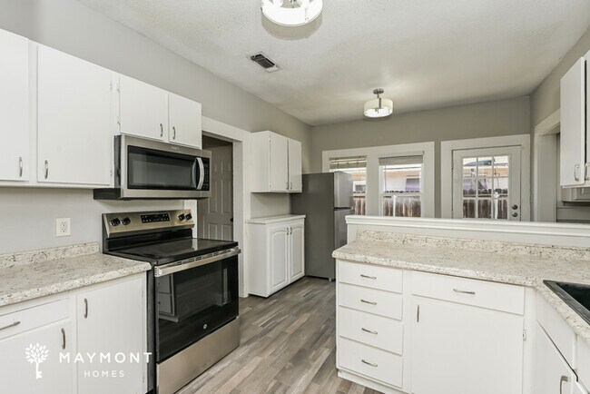 Building Photo - 114 Scurlock Ave