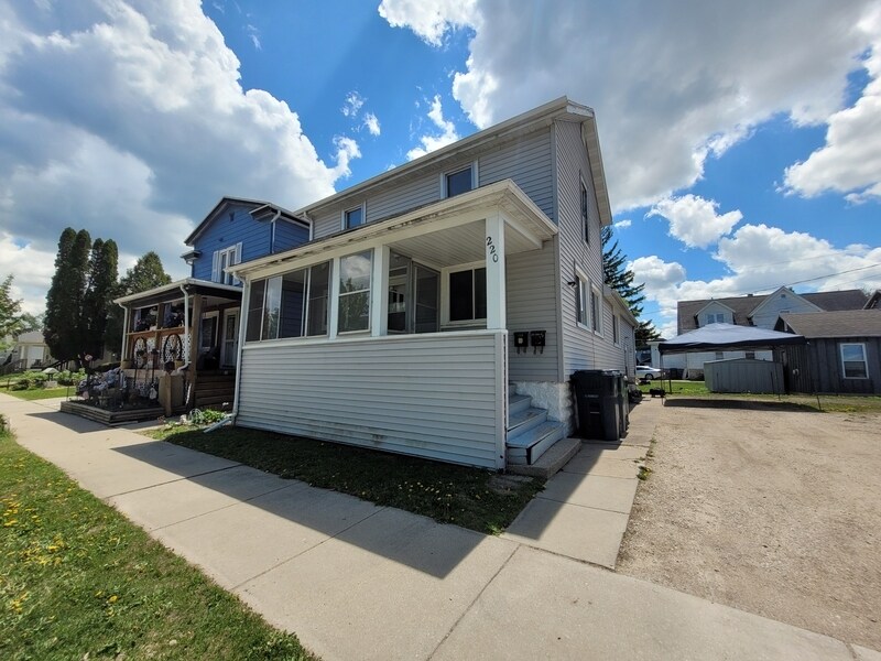 Primary Photo - 220 6th St