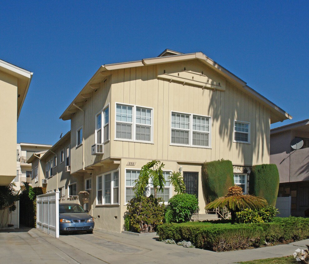Foto principal - 853 S Bedford St