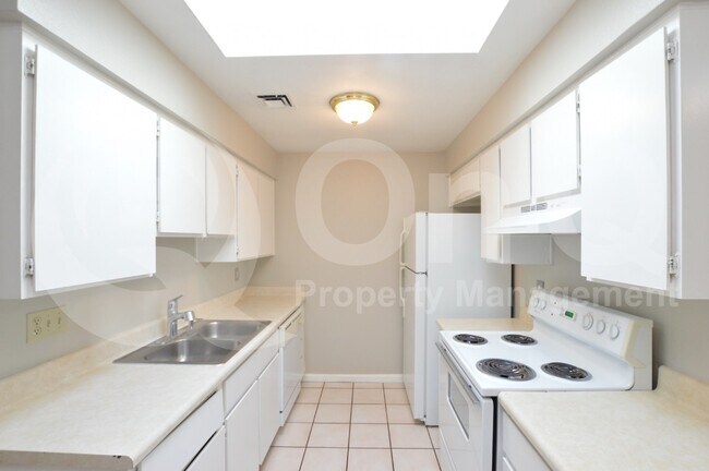 Building Photo - 4820 N 89th Ave
