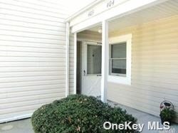 Building Photo - 405 Bentley Ct