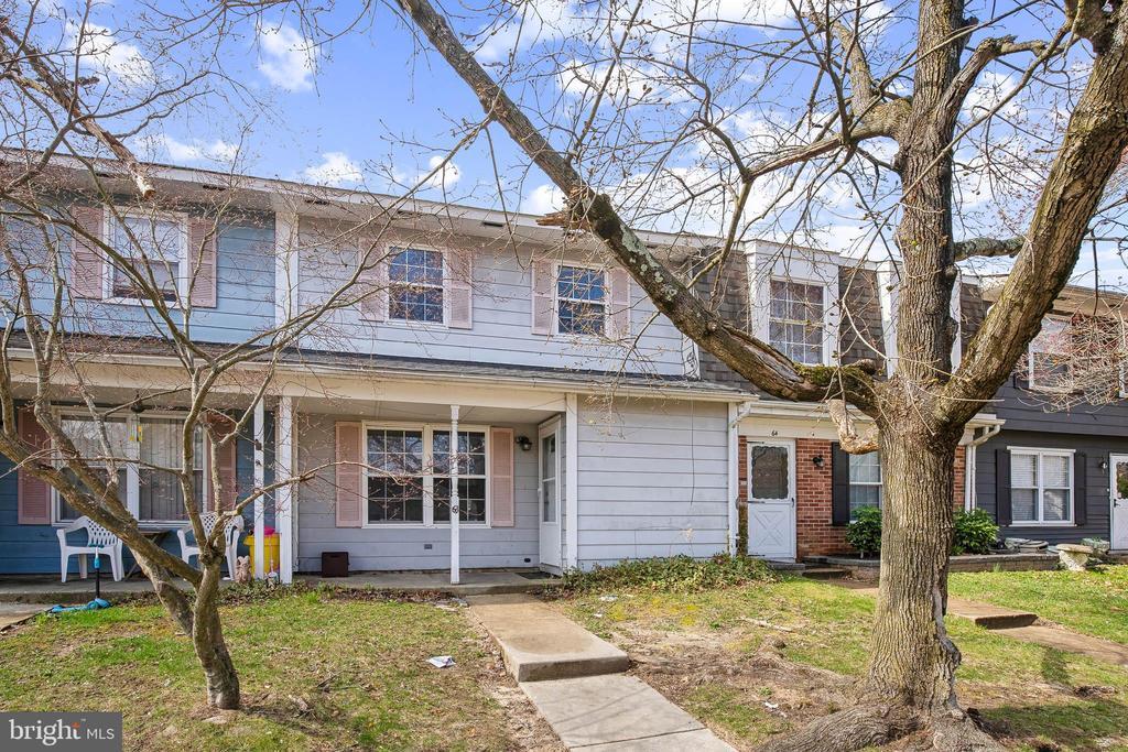 Primary Photo - 63 Villanova Ct