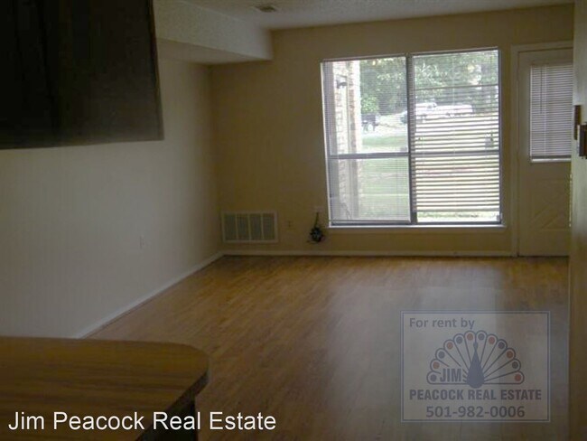 Foto del edificio - 624-626 S Oak St