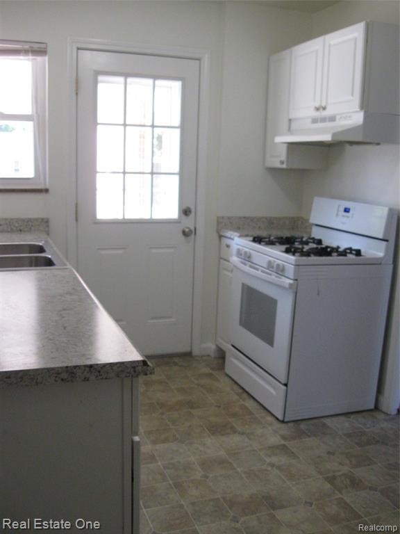 Foto del edificio - 9933 Middlebelt Rd