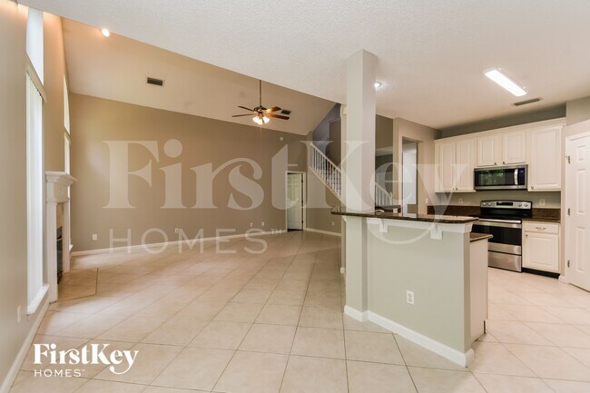 Foto del edificio - 2132 Pebble Creek Ln