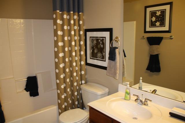 Foto del edificio - 2777 Cresent Lake Dr